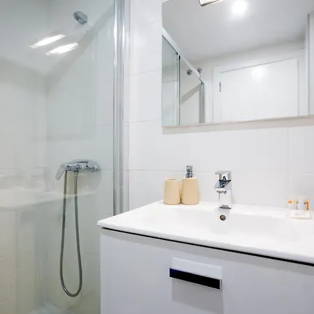 Apartment 1 9 Tesoro Galeon Y Gym